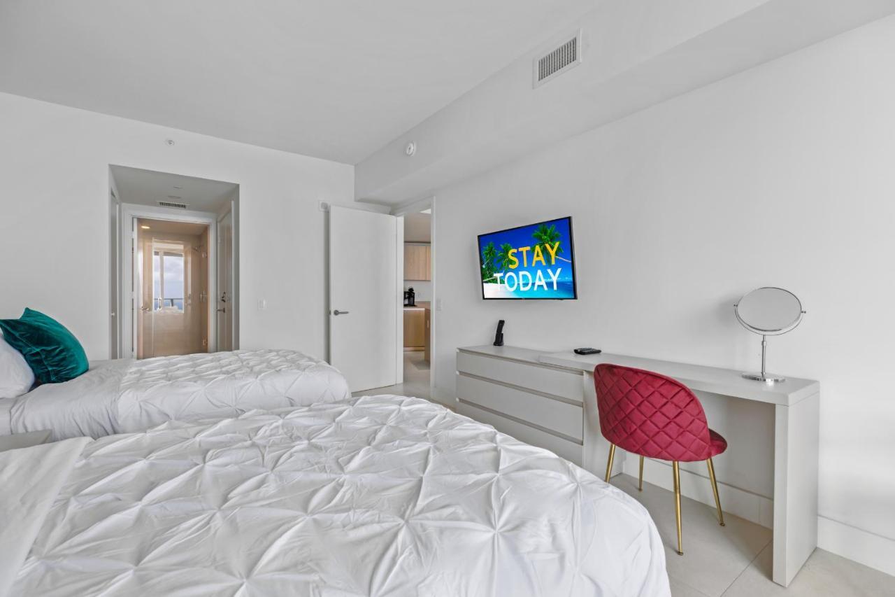 Seashore Resort - 2 Bedroom Right On The Beach Direct Ocean-View With Amenities On The Rooftop Χόλιγουντ Εξωτερικό φωτογραφία